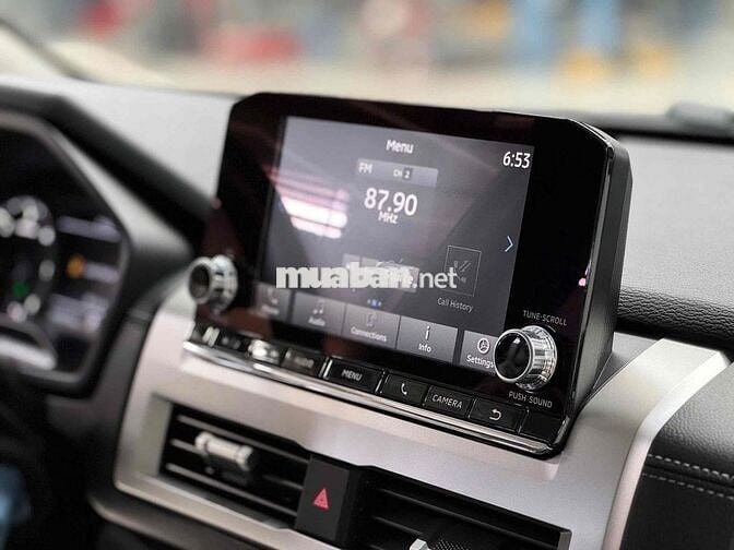 Mitsubishi Triton GLX 2WD AT (lăn bánh < niêm yết)