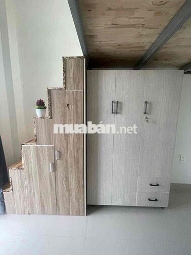 Phòng ban công Ngay Công Viên Làng Hoa, Tân Sơn