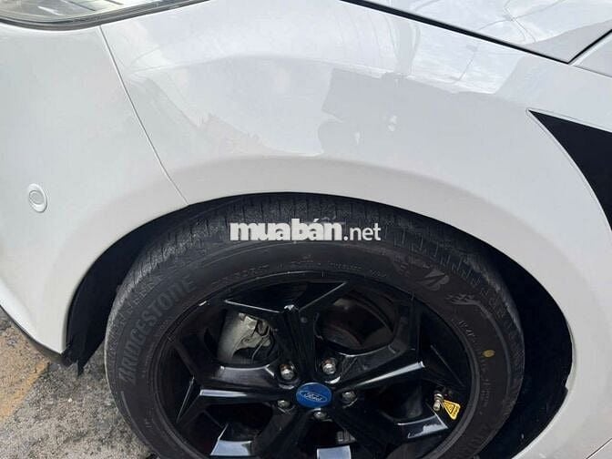 FORD FOCUS 2.0 AT đời 2013