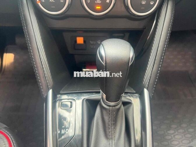 Mazda 2 2024 Sport Luxury - 4400 km