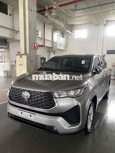 INNOVA CROSS 2.0 XĂNG ƯU ĐÃI LỚN CUỐI NĂM 2025