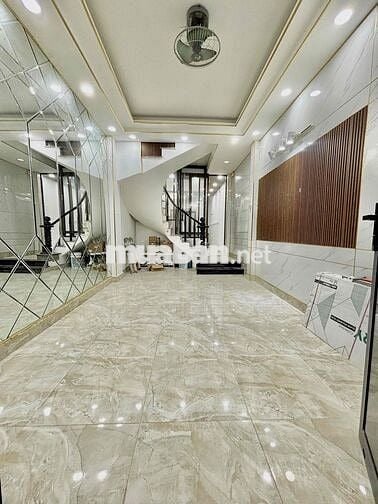 NHÀ NGUYÊN CĂN NGAY CÔNG VIÊN LÊ THỊ RIÊNG - 4PN3WC - GIÁP QUẬN 10