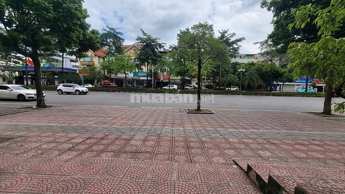 Cho thuê VP diện tích 150m2 tại số 89 Ngô Gia Tự; P. Việt Hưng, TP Hà 