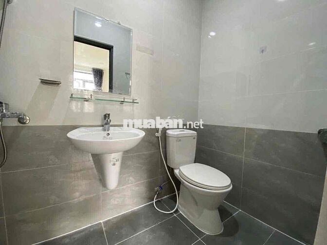 ‼️CĂN STUDIO CỬA SỔ FULL NỘI THẤT - THANG MÁY KHU SÂN BAY‼️