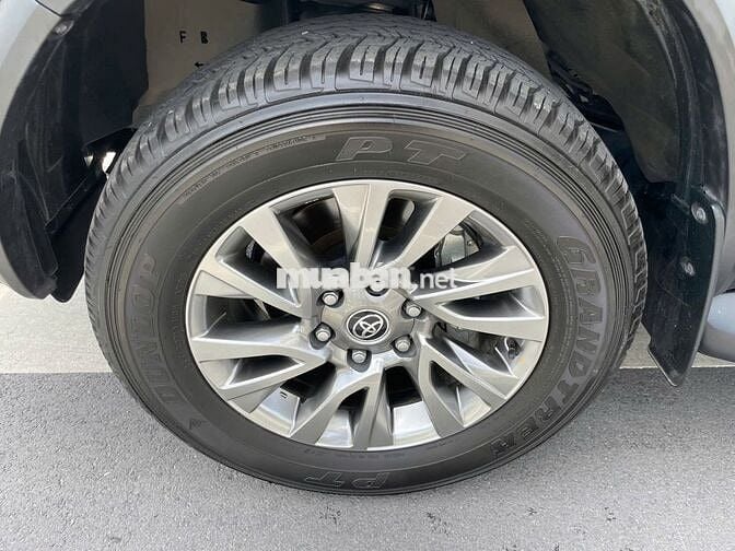 Toyota Fortuner 2.7 4x2 AT 2024 - 20000 km