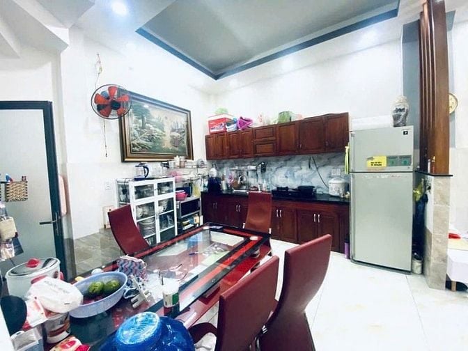 SIÊU PHẨM DUY NHẤT! NHÀ SẴN HỢP ĐỒNG THUÊ DT42,5m2 NẰM NGAY TT QUẬN 3.