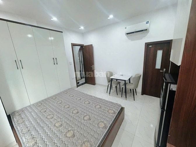 Bán nhà Võ Chí Công, 7 tầng thang máy, ngõ thông, ô tô đỗ cửa