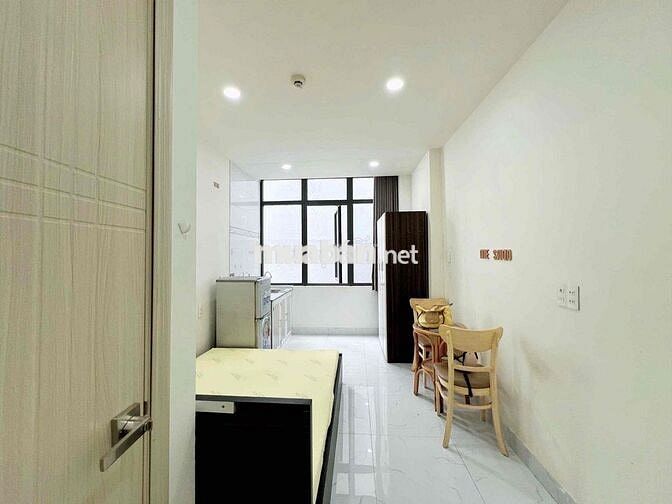 TRỐNG SẴN PHÒNG CÓ CỬA SỔ LỚN - GIỜ GIẤC TỰ DO - KHÔNG CHUNG CHỦ