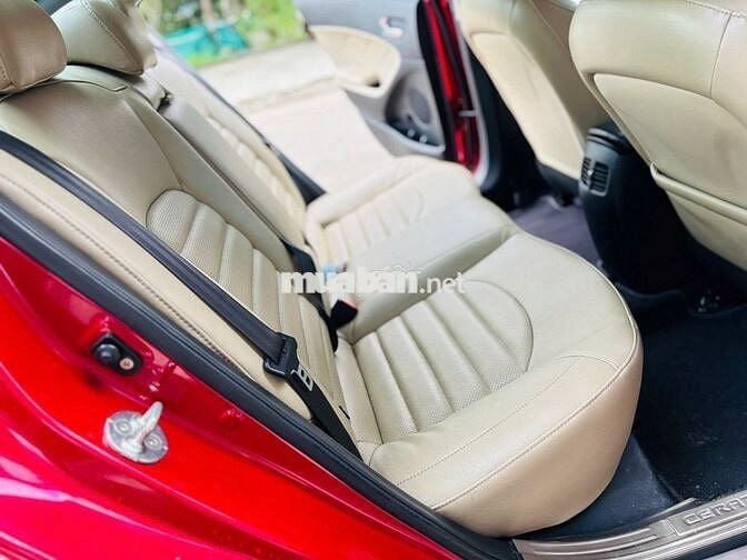 Kia Cerato 1.6 AT full Option 2018 - 49000 km