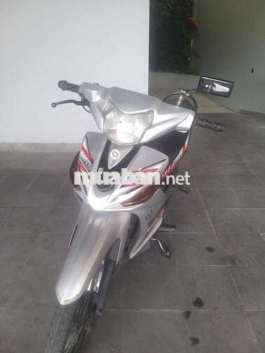 Xe số Yamaha Taurut 110 Bạc Đen mới 85%