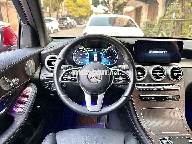 Mercedes Benz GLC 2021 200 4MATIC - 70000 km