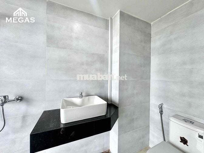 DUPLEX FULL NỘI THẤT MỚI 100% ngay cầu Tham Lương - Trường Chinh