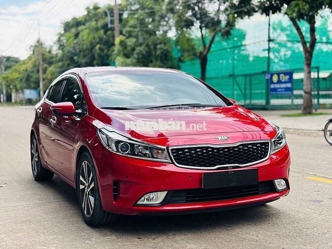 Kia Cerato 1.6 AT full Option 2018 - 49000 km