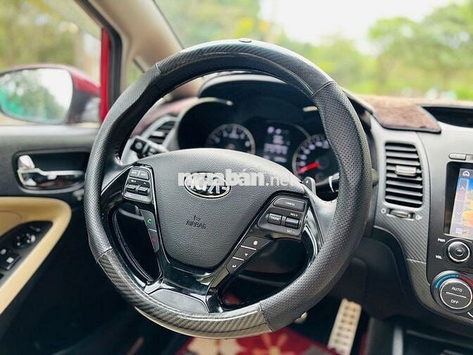 Kia Cerato 1.6 AT full Option 2018 - 49000 km