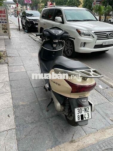 Cầm đồ thanh lý xe LEAD đk 2010 máy ngon như hình