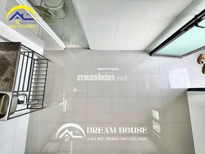 DUPLEXX CỬA SỔ TRỜI THOÁNG MÁT CÓ MÁY LẠNH AN NINH CAO THANG MÁY