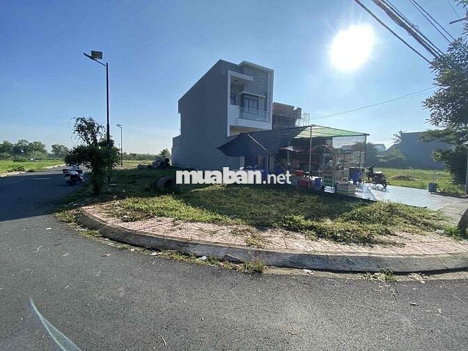 Cần sang nhượng lại lô đất cách chợ bình chánh 600m,shr, full thổ cư