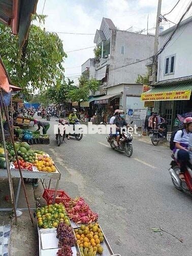 Cần sang nhượng lại lô đất cách chợ bình chánh 600m,shr, full thổ cư