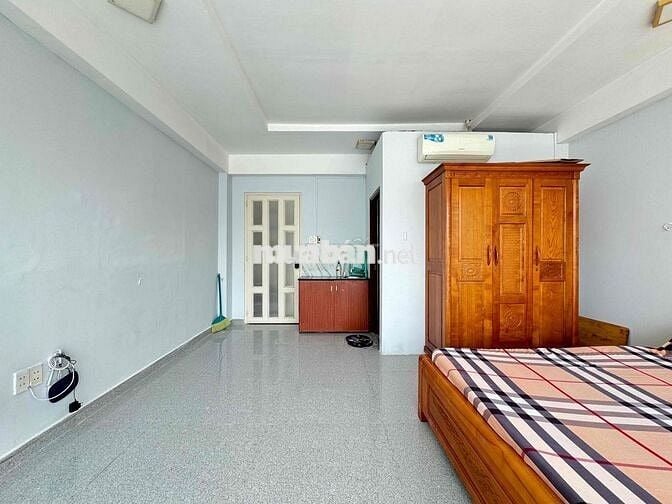 CĂN STUDIO BAN CÔNG - GIÁ SIÊU RẺ - NGAY CHỢ CÂY QUÉO
