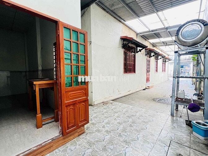 cẩn bán mặt tiền đường bùi văn hoà ngay ngã 4 b752 tân cảng