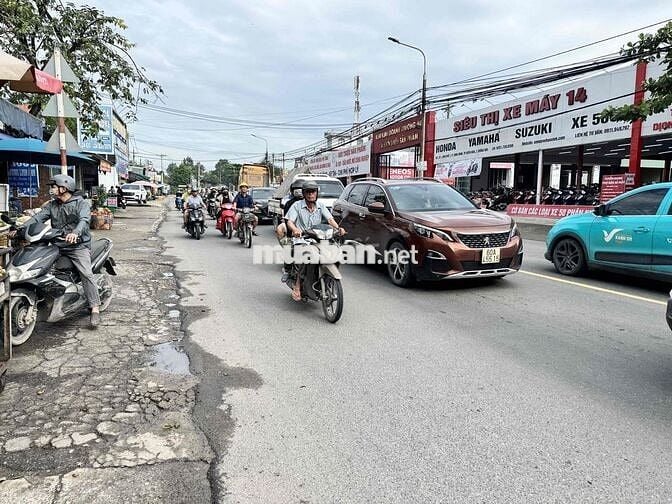 cẩn bán mặt tiền đường bùi văn hoà ngay ngã 4 b752 tân cảng