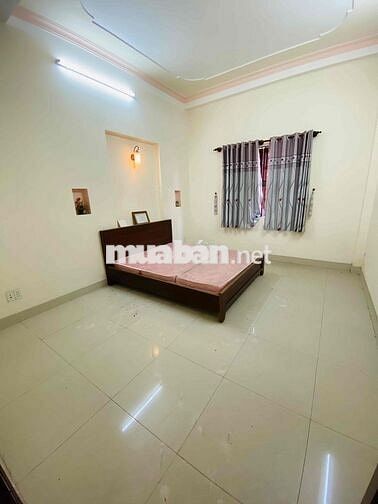 cho thuê phòng trọ trong căn biệt thự khu hành chính Dĩ An