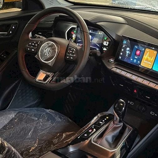 MG5 LUX nổi bật với bộ sưu tập màu sắc cực kỳ độc đáo. Nhưng màu VÀNG 