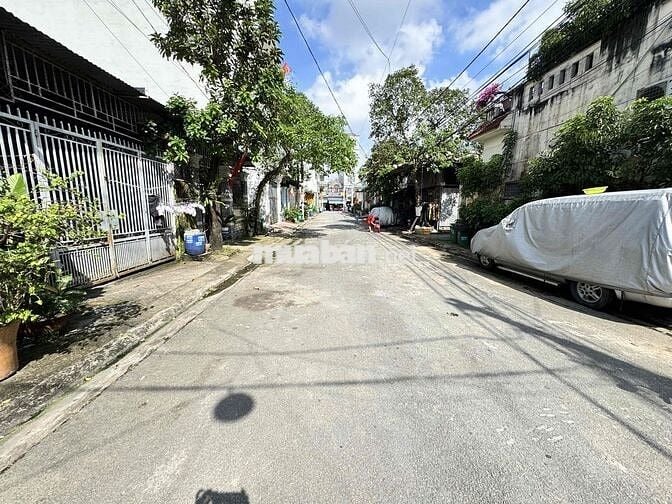 cẩn bán lô đất 2 mặt tiền trước sau nay cầu 201