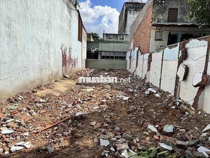 cẩn bán lô đất 2 mặt tiền trước sau nay cầu 201