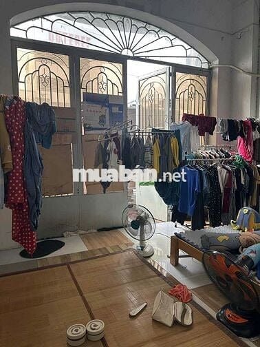 Cho thuê mặt tiền kinh doanh đường Lạc Long Quân, Q11, DT: 4,5x16m