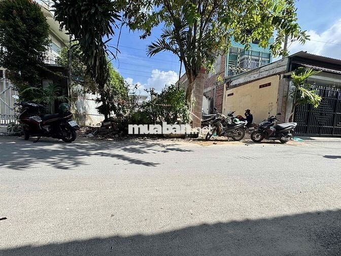 cần bán đất ngay đại học mở long bình tân