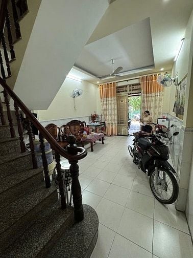 Nhà Ở Công Năng Lớn, Gần Lâm Văn Bền 02 Tầng 4,2x22m