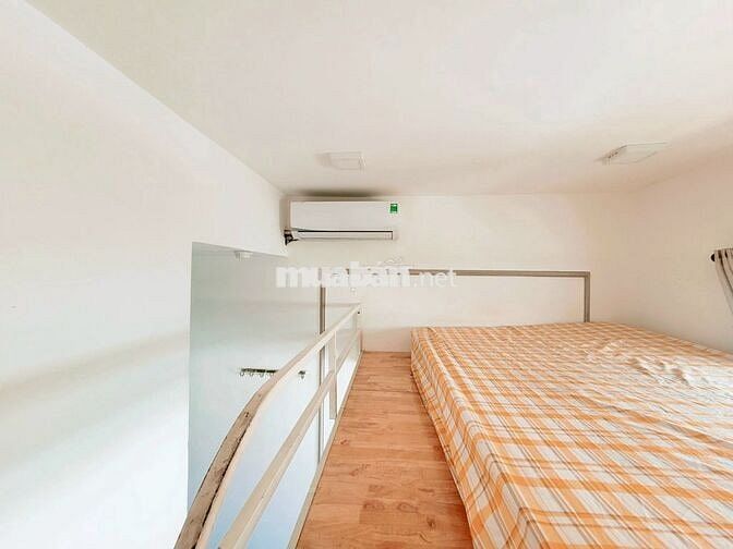 GÁC LỬNG TIỆN LỢI, CỬA SỔ AN NINH KHUÔNG VIỆT CẠNH ĐH VĂN HIẾN