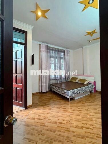 TRUNG TÂM TÂY HỒ - RỘNG 50M2 – NHÀ ĐẸP – NGÕ THÔNG – 3 GÁC CHẠY VÒNG