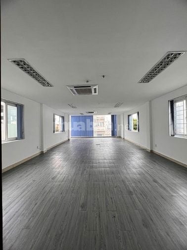 VĂN PHÒNG CHO THUÊ  dt  60 - 70 - 100m2  phường  13 - TÂN BÌNH.