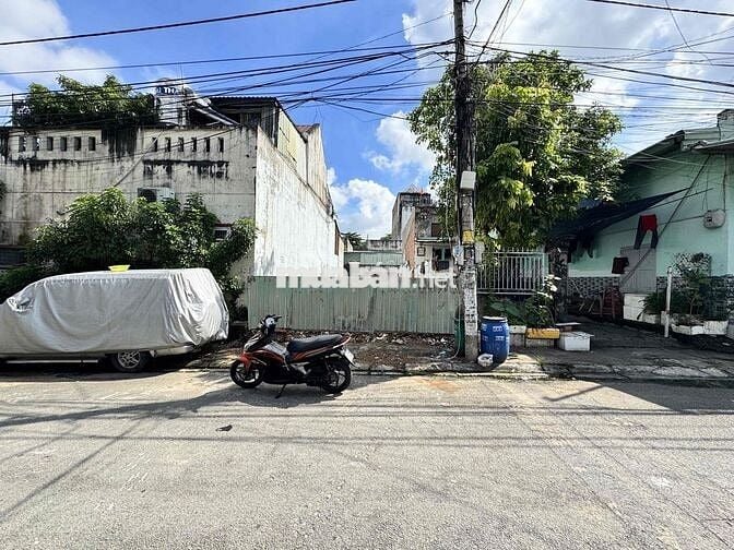 cẩn bán lô đất 2 mặt tiền trước sau nay cầu 201
