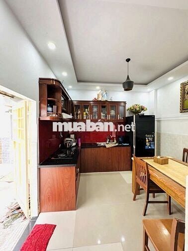 NHÀ NỞ HẬU 49M2, 2 PHÒNG NGỦ, ĐƯỜNG TRƯỜNG SA, Q.3