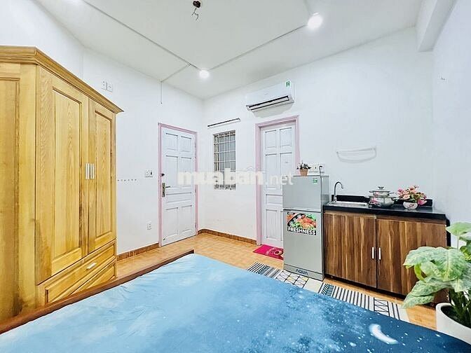 PHÒNG FULL NỘI THẤT NGAY ETOWN CỘNG HÒA CÓ THANG MÁY GẦN BIGC