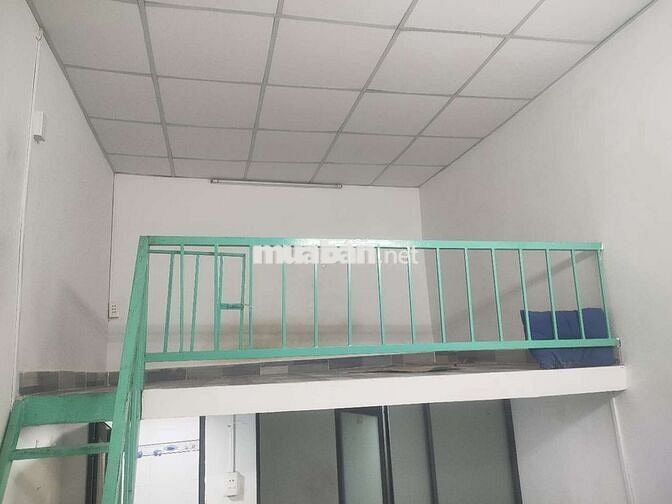 Cho thuê nhà Bình Thạnh gần trung tâm, 1 trệt 1 lầu 1 lửng, có bếp