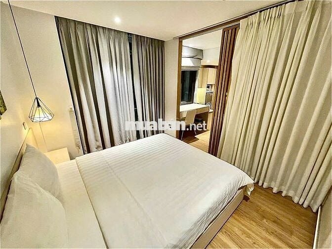 Thuê Căn Hộ 2PN 1PK Thang Máy Nguyễn Cửu Vân Gần Ngã Tư Hàng Xanh