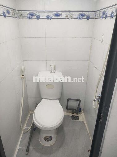 Cho thuê nhà Bình Thạnh gần trung tâm, 1 trệt 1 lầu 1 lửng, có bếp