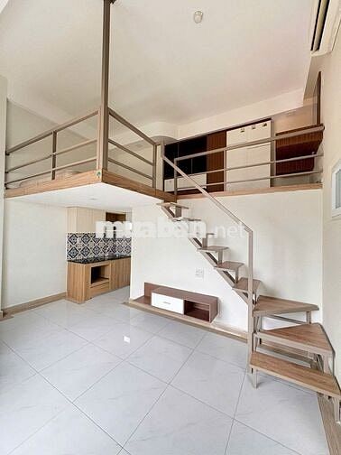 Hot hot chdv duplex gác cao ko đụng đầu ngay mặt tiền Nguyễn Thị Thập