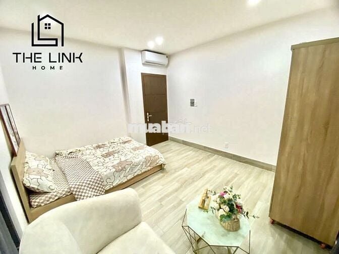 Thuê Căn Hộ 1PN Thang Máy Ban Công Nguyễn Gia Trí Gần Ngã Tư Hàng Xanh