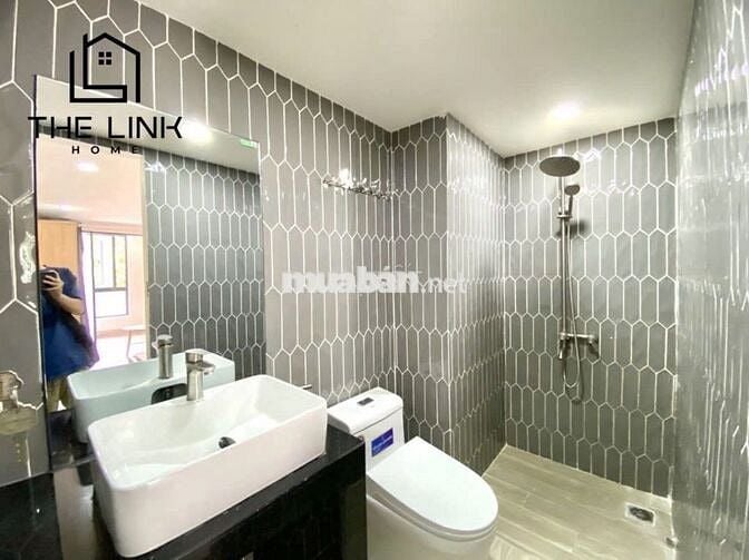 Thuê Căn Hộ 1PN Thang Máy Ban Công Nguyễn Gia Trí Gần Ngã Tư Hàng Xanh