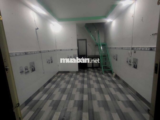 Cho thuê nhà Bình Thạnh gần trung tâm, 1 trệt 1 lầu 1 lửng, có bếp