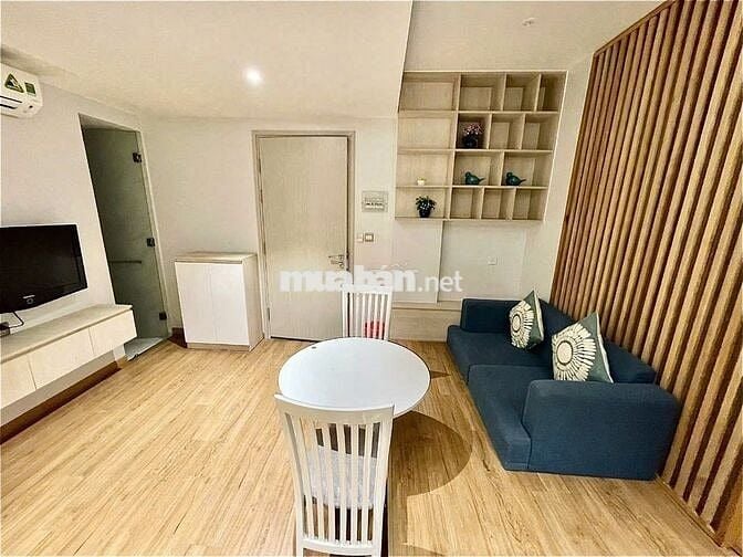 Thuê Căn Hộ 2PN 1PK Thang Máy Nguyễn Cửu Vân Gần Ngã Tư Hàng Xanh