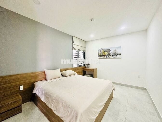 Thuê Căn Hộ 2PN 1PK Cao Cấp Thang Máy Nguyễn Xí Gần Bến Xe Miền Đông