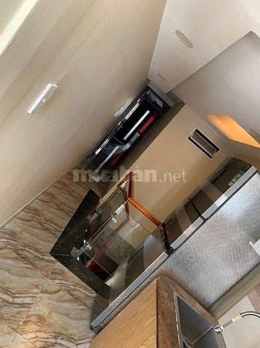 Chính chủ cần cho thuê gấp nhà mặt tiền đường số 04 Tân Kiểng Quận 7