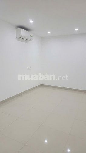 Cho thuê VP diện tích 30m2 tại số 89 Ngô Gia Tự; P. Việt Hưng, TP Hà N