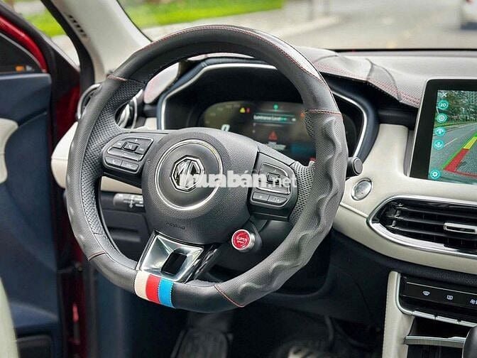 MG HS 1.5 Luxury 2024 đỏ đẹp xuất sắc - 8000km